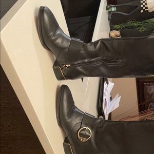 Tory Burch Boots